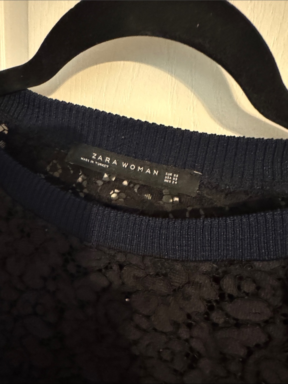 Zara Woman Navy Lace Crewneck Pullover - Picture 2 of 4